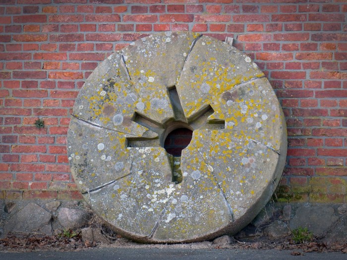 millstone-1227233_1920