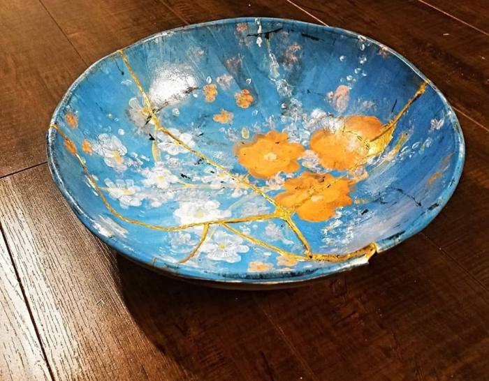 Hand_Pinted_Kintsugi_Pottery_Bowl