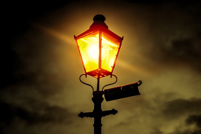 lamp-4009995_1920
